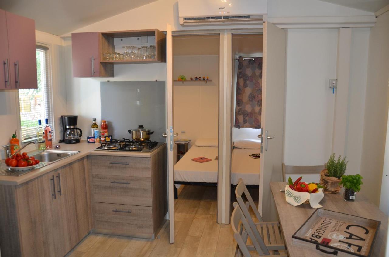 Happy Camp Mobile Homes In Camping Senia Cala Canyelles Льорет-де-Мар Екстер'єр фото